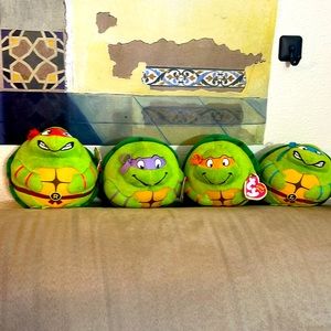 TMNT lot, TY beanie ballz!!!